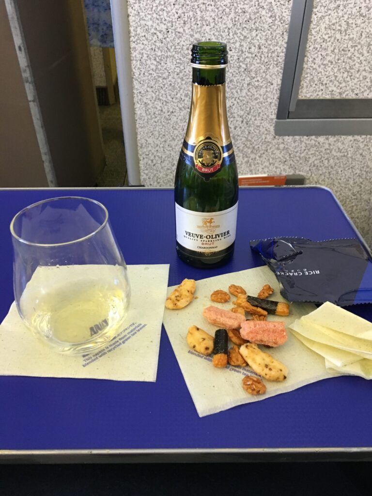 ANA　プレミアムクラス　食事　那覇　羽田
