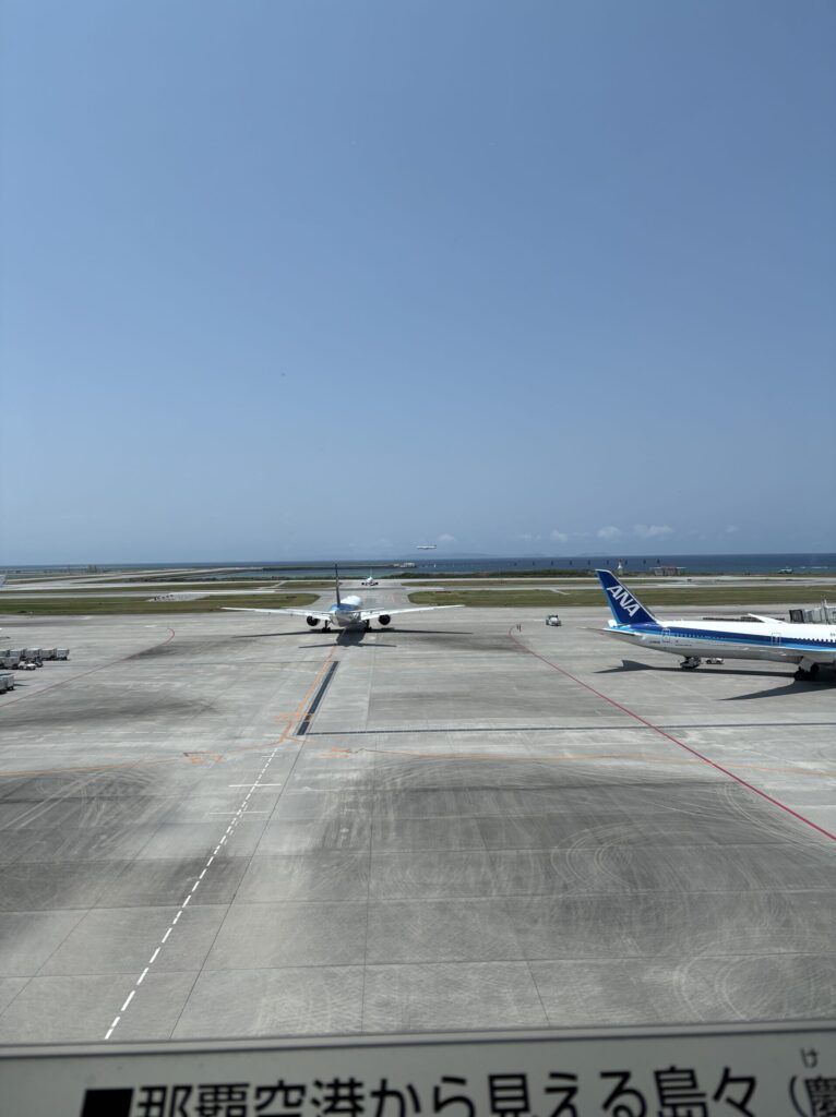 那覇空港 4F 展望 飛行機